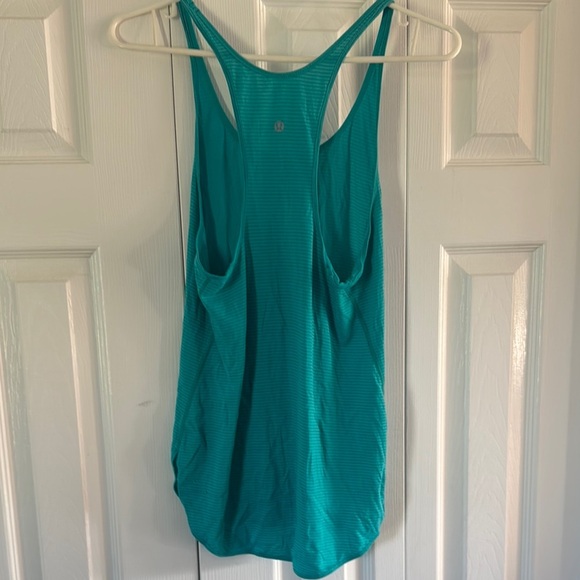 Lululemon Athletica Blue Green Sleeveless Relaxed Tank Top - Picture 2 of 3